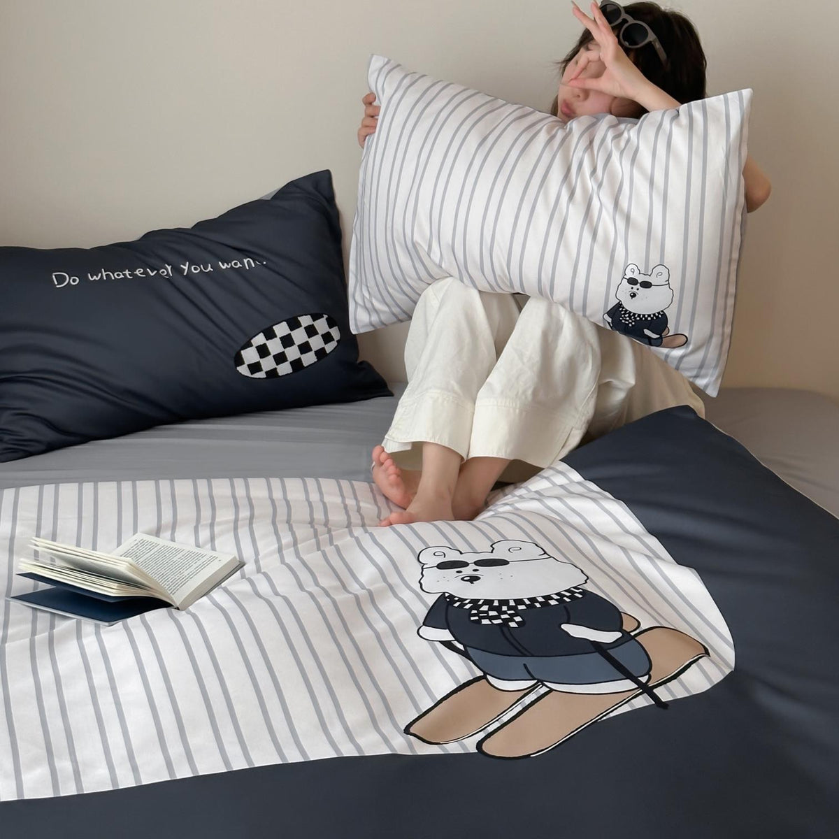 Bettwäsche-Garnitur aus Baumwollsatin mit Teddybär- und Frühstücks-Print