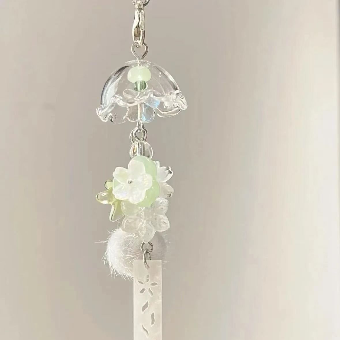 Dekorativer Floral Charm Schlüsselanhänger Brehn