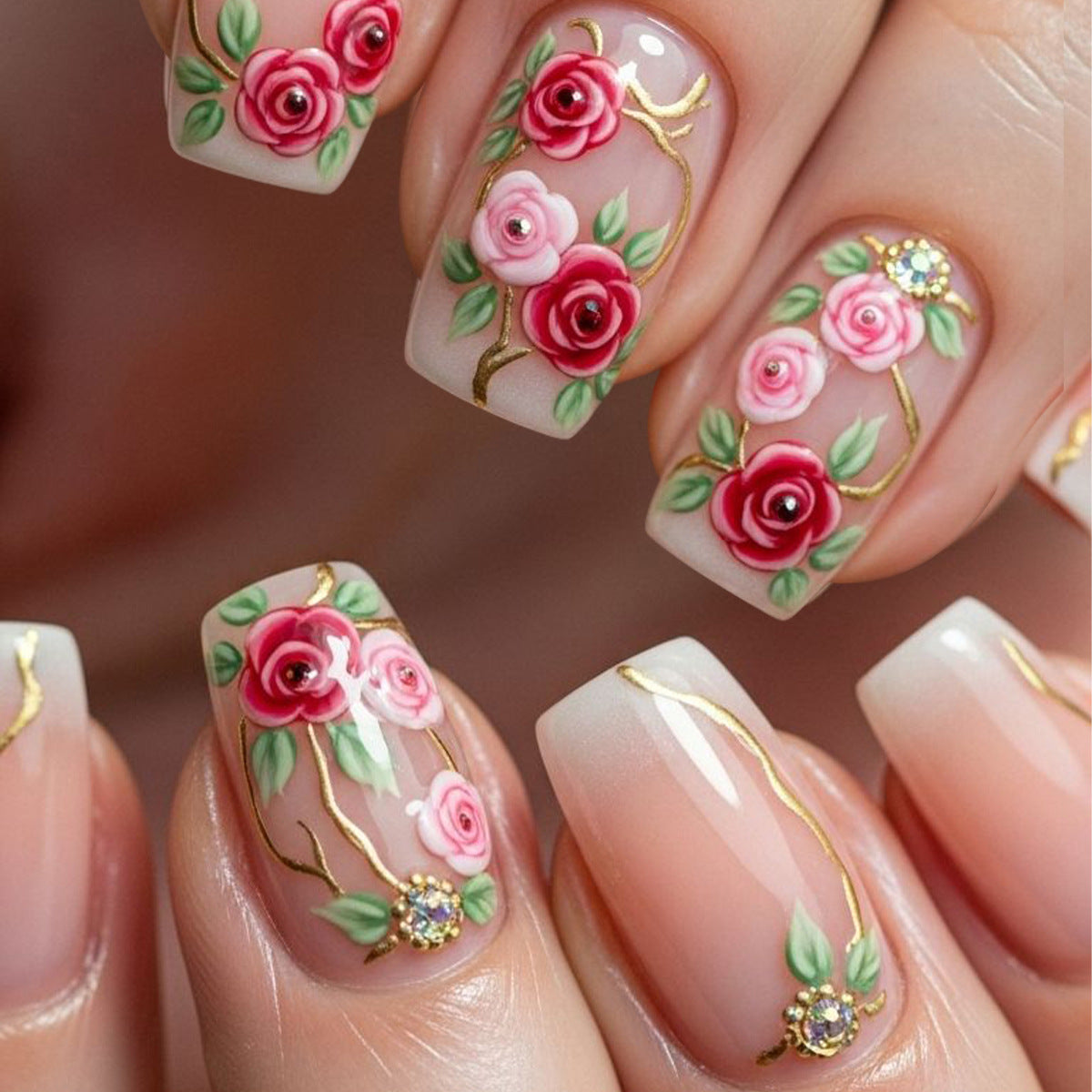 Florales Verziertes Nagelkunst-Set Brehn