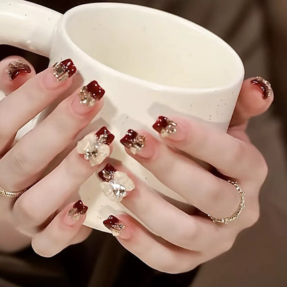 Kunstvolle Nagelspitzen Design Brehn