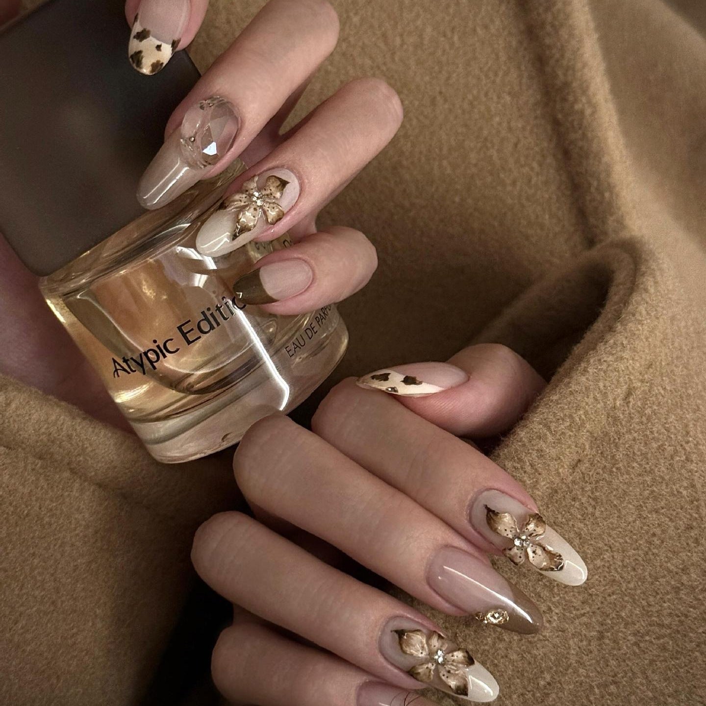 Kunstnagelspitzen mit Elegantem 3D-Design Brehn
