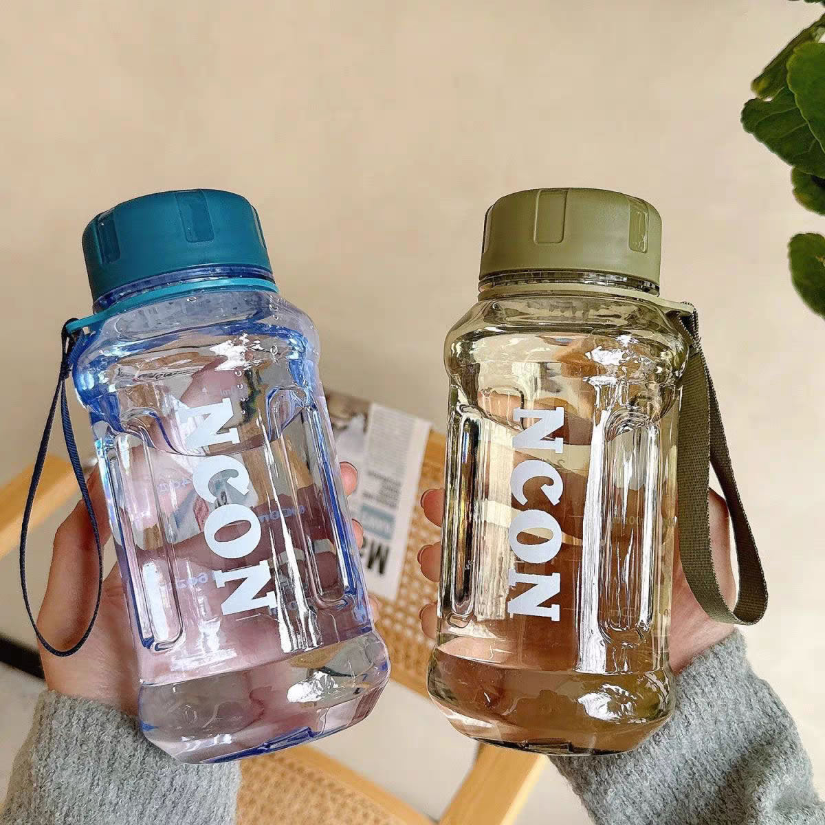 Damen Transparente Trinkflasche mit praktischem Tragegriff Brehn