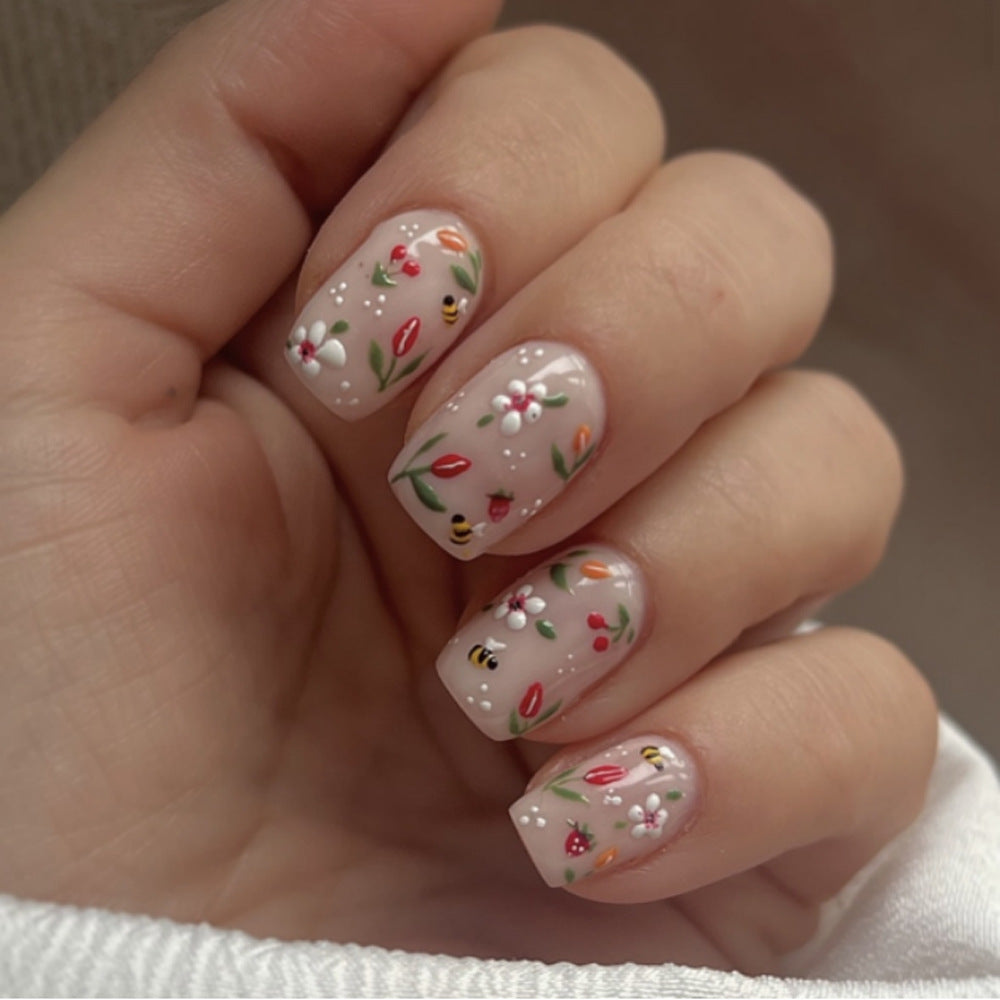 Floral Press-On Nail Art Set Brehn
