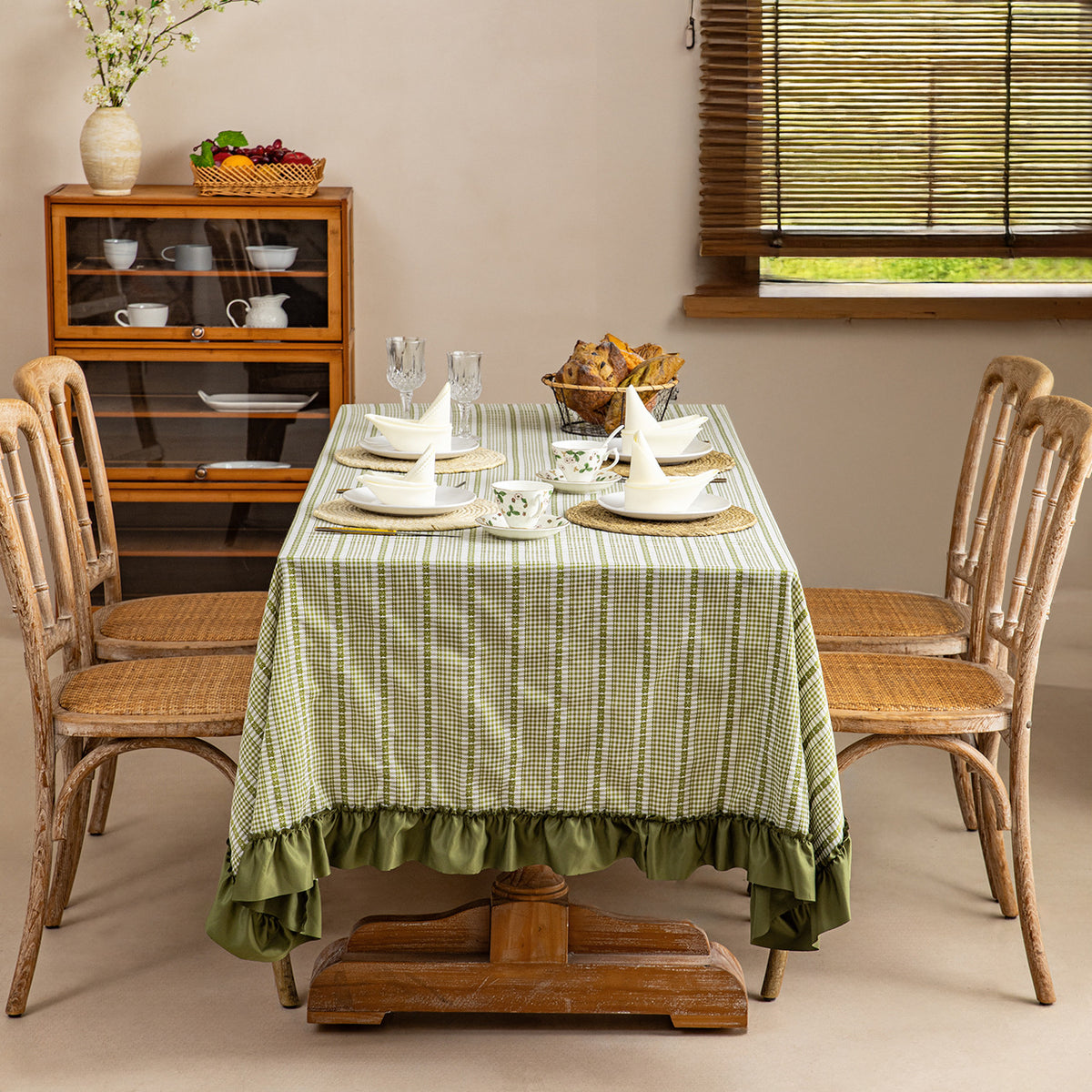 Rechteckige Tischdecke mit Rüschenbordüre und Vichy-Karo-Struktur Brehn