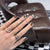 Künstlerisches floral-verziertes Press-On-Nagelset Brehn