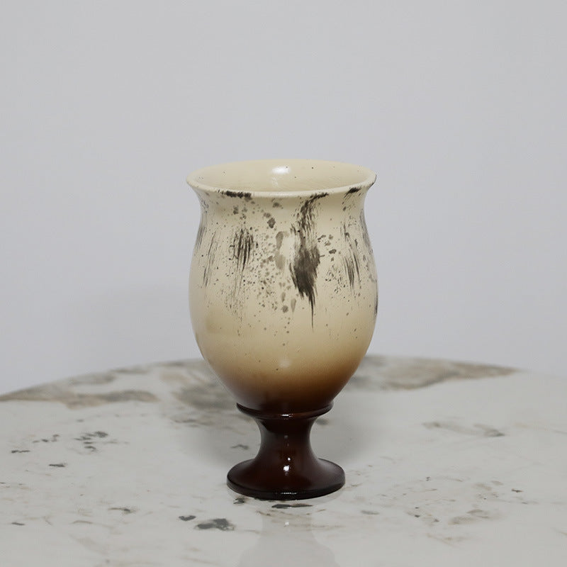 Künstlerische dekorative Fußvase