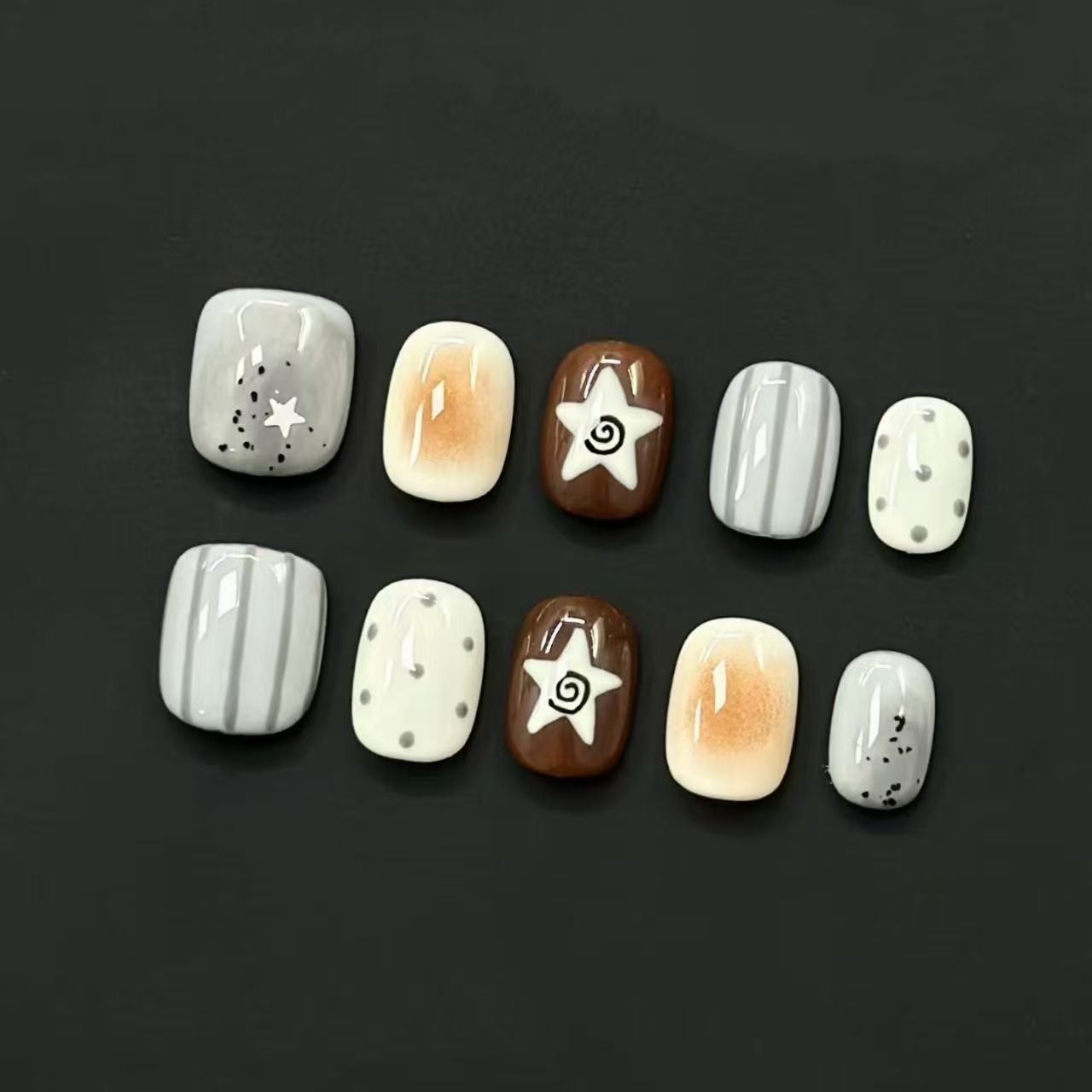 Künstlerisches katzenmotiviertes Press-On-Nagelkunstset Brehn
