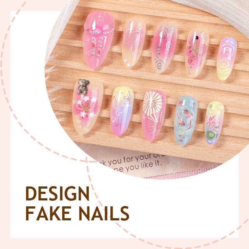 Kunstnagelset mit bunten Designs und dekorativen Verzierungen Brehn