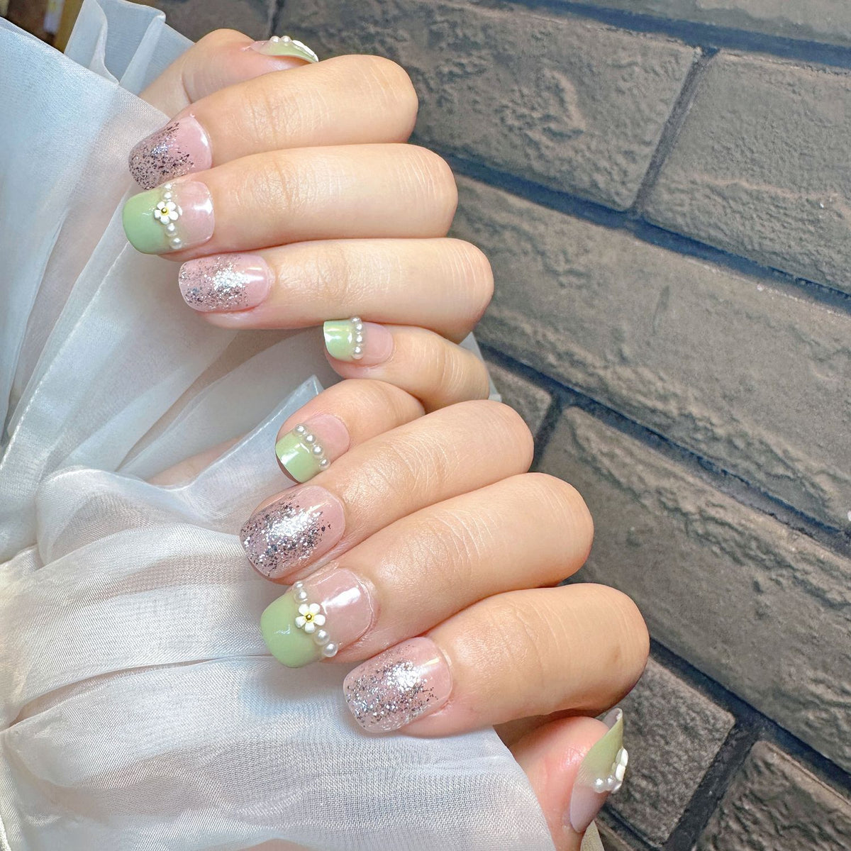 Dekorative Nagelkunst Brehn