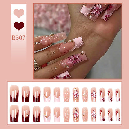 DIY Kunstnägel mit floralen und glamourösen Designs Brehn