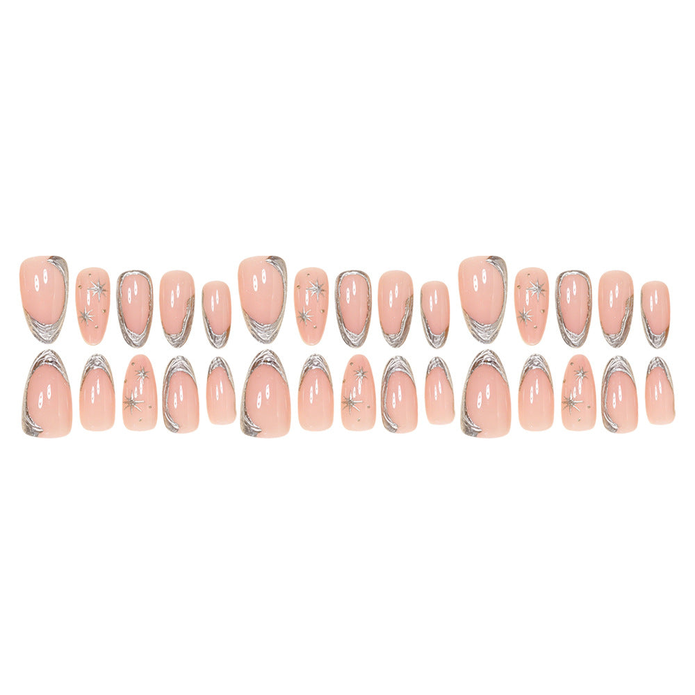 Elegantes Stiletto-Nagelkunst-Set mit silbernen Akzenten Brehn
