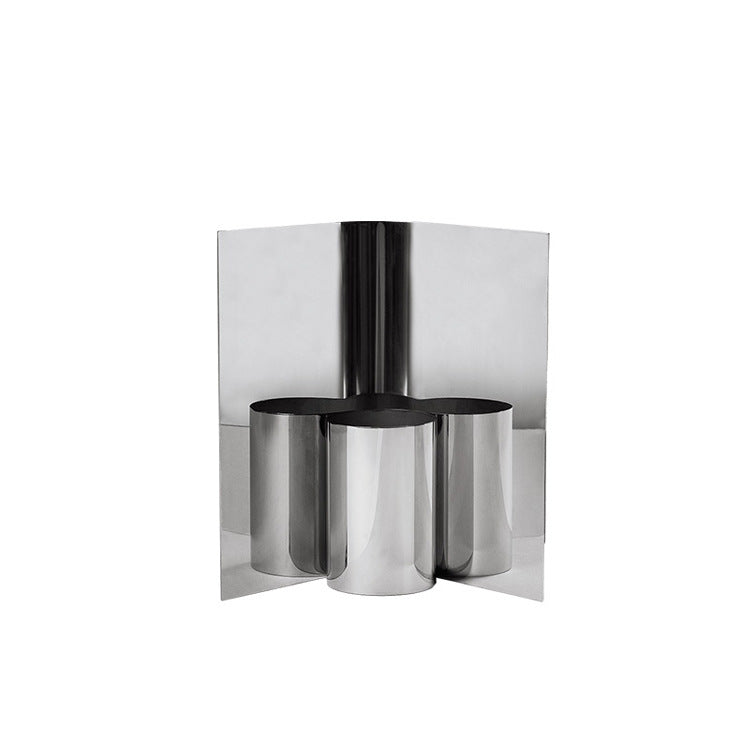 Moderner metallischer Mittelpunkt