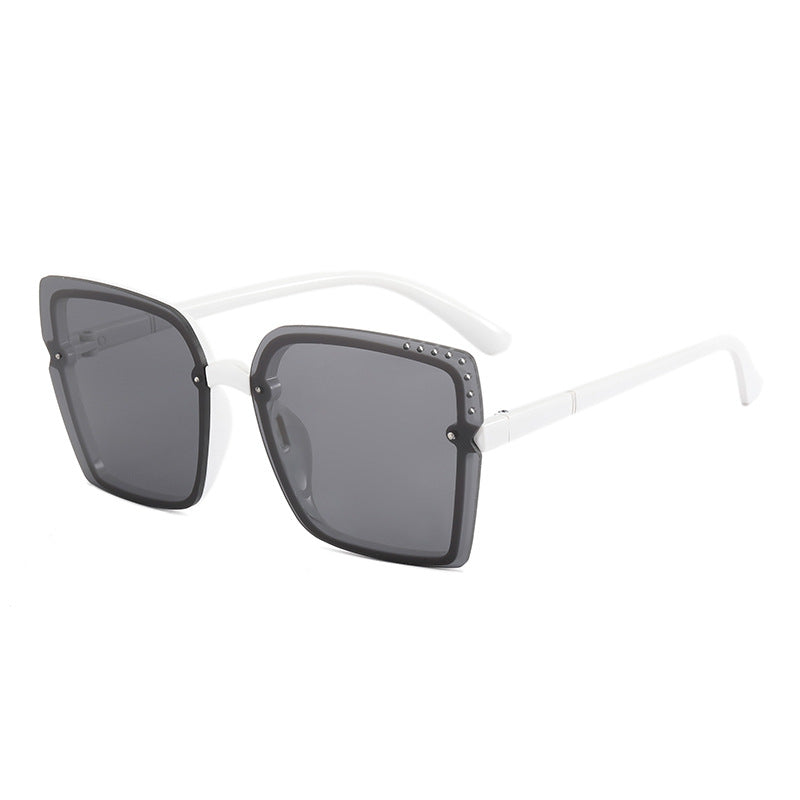 Damen Quadratische Sonnenbrille mit funkelnden Rahmenakzenten Brehn