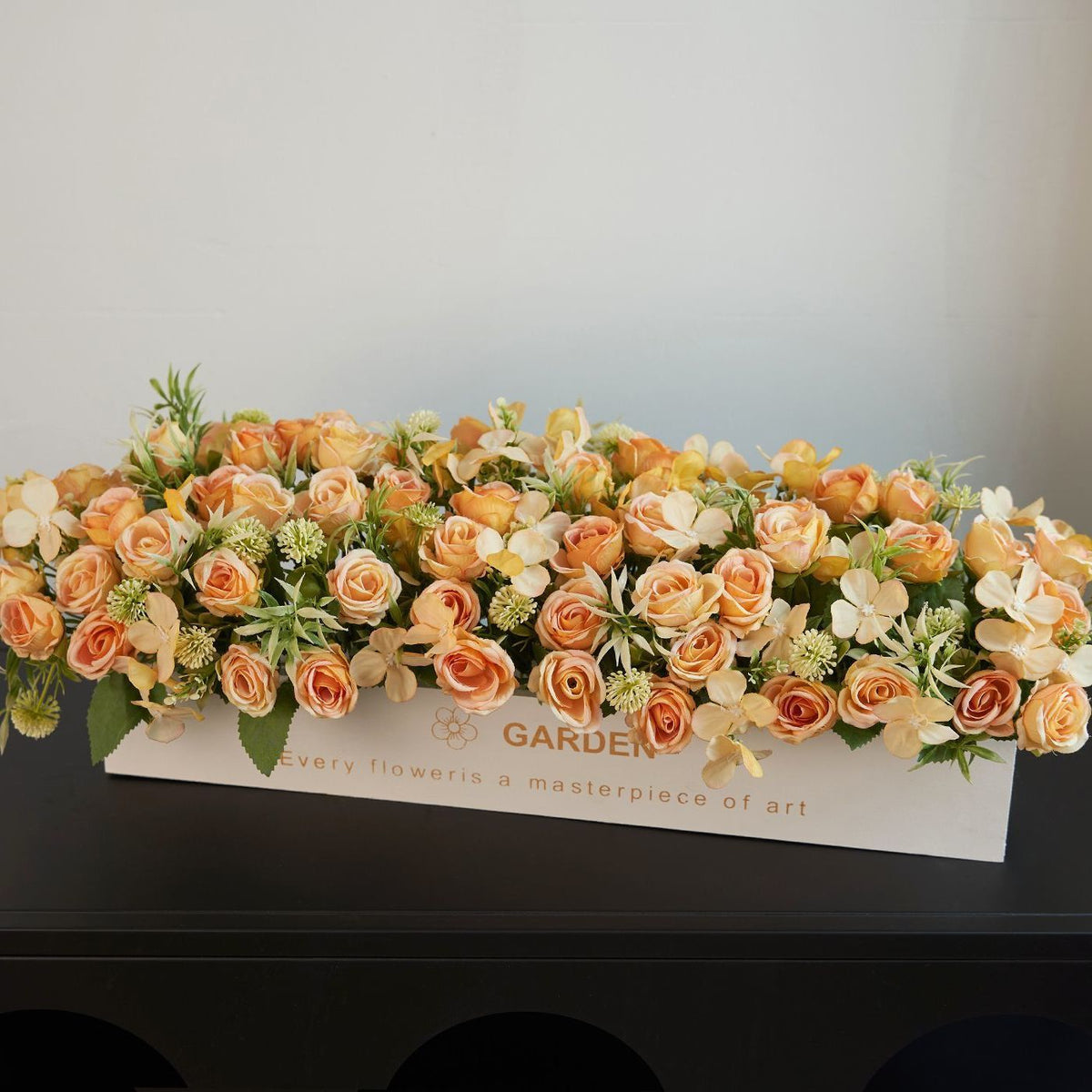 Hochwertige künstliche Blumenarrangement