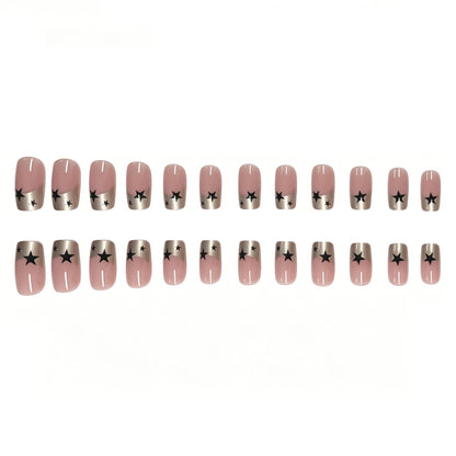 Stern-verzierte Nagelkunst-Verzierung Brehn