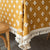 Elegante fransierte Tischdecke für das Zuhause