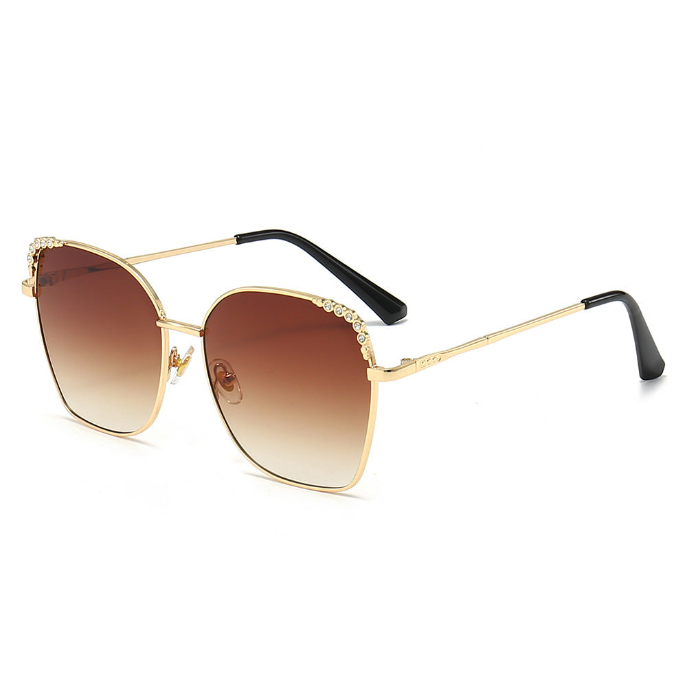 Elegante Quadratische Sonnenbrille mit Funkelnden Akzenten Brehn