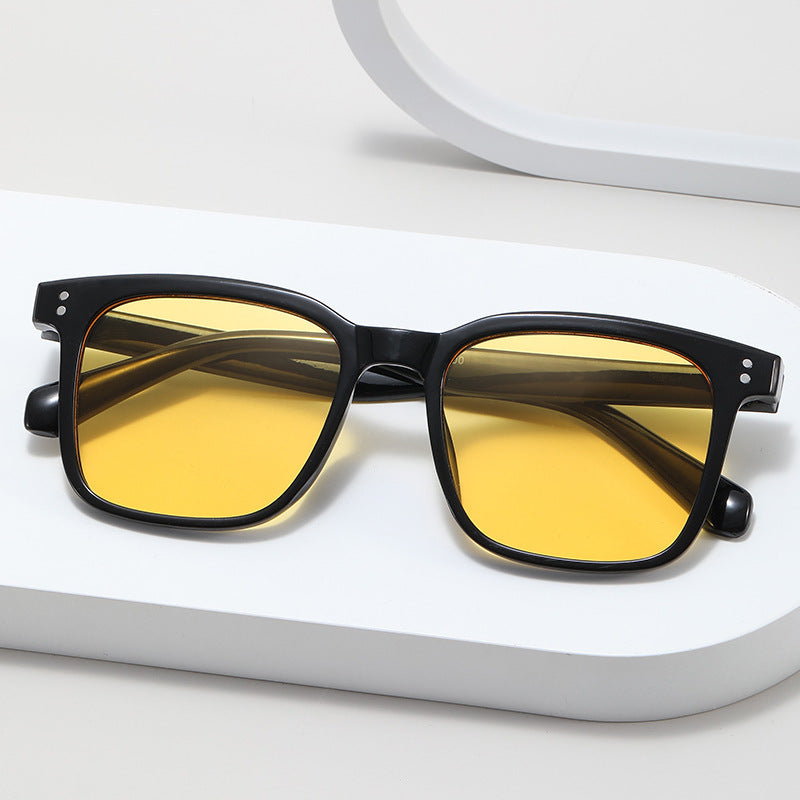 Damen modische Sonnenbrille im modernen Quadratdesign Brehn