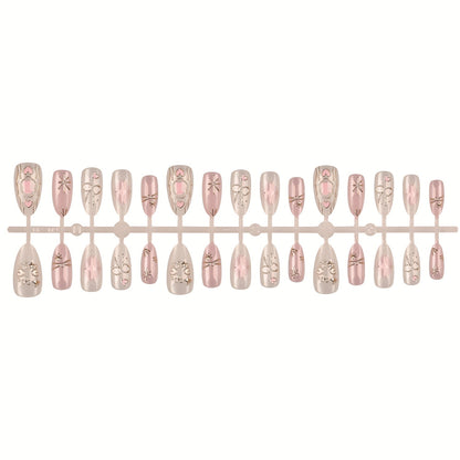 Elegantes Press-On-Nagelset mit dekorativen Akzenten
