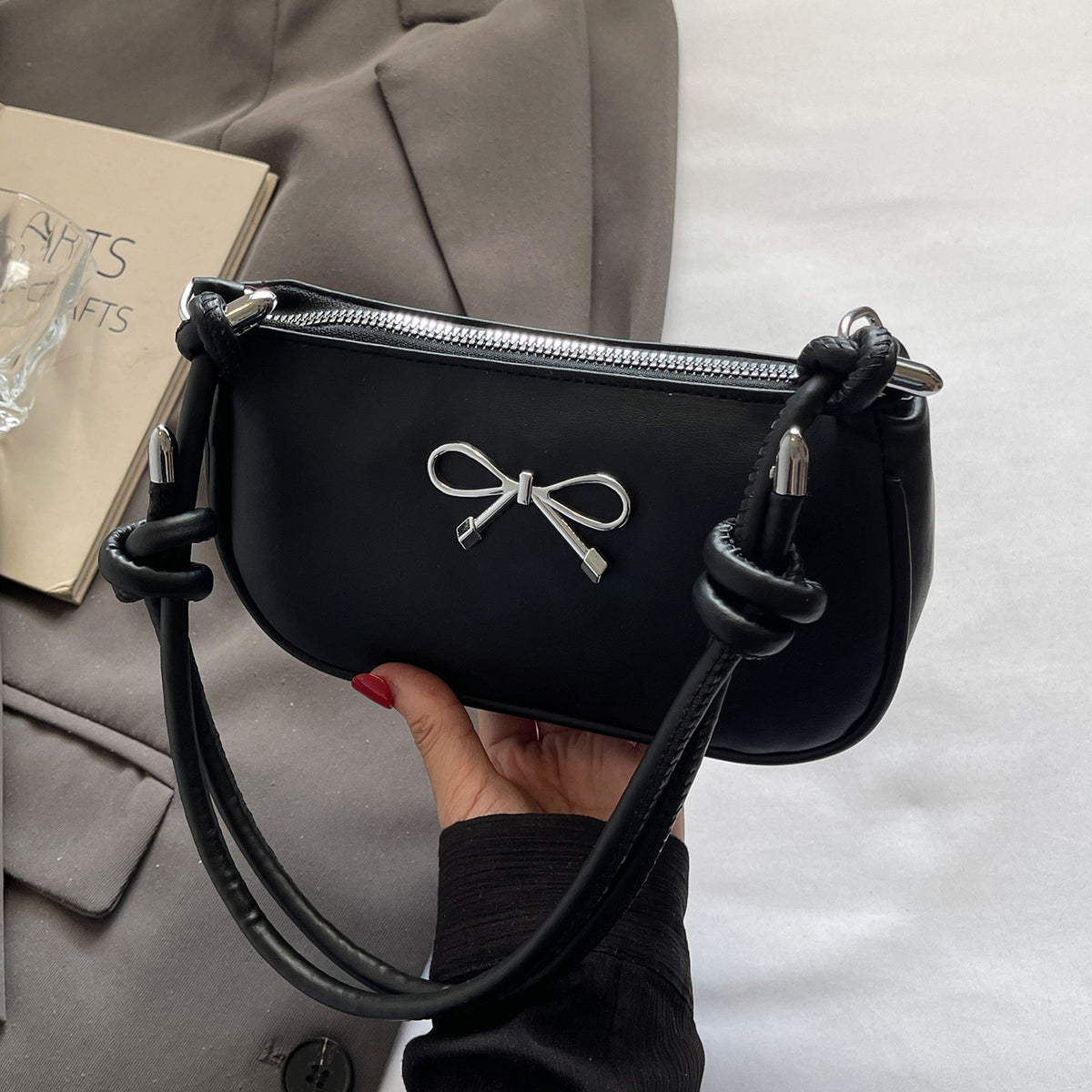 Elegante strukturierte Handtasche