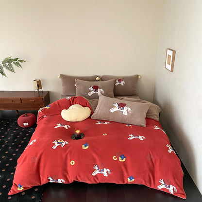 Kuscheliges Bettwäsche-Set aus Samt mit Pferde-Applikation
