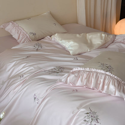 Luxuriöses Satin-Bettwäsche-Set mit Rüschen und zarter Blumenstickerei Brehn