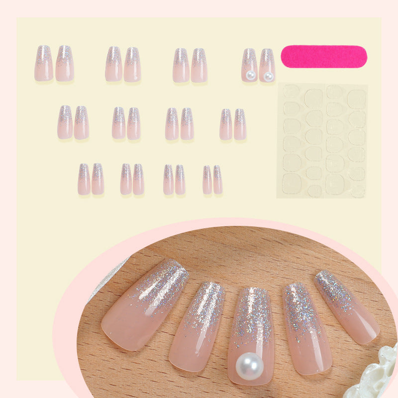 Elegantes Press-On-Nagelset mit Glitter- und Perlenakzenten Brehn