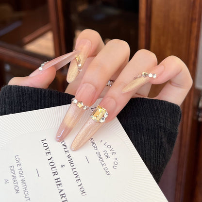 Glamouröse Stiletto Press-On Nagelverlängerungen Brehn