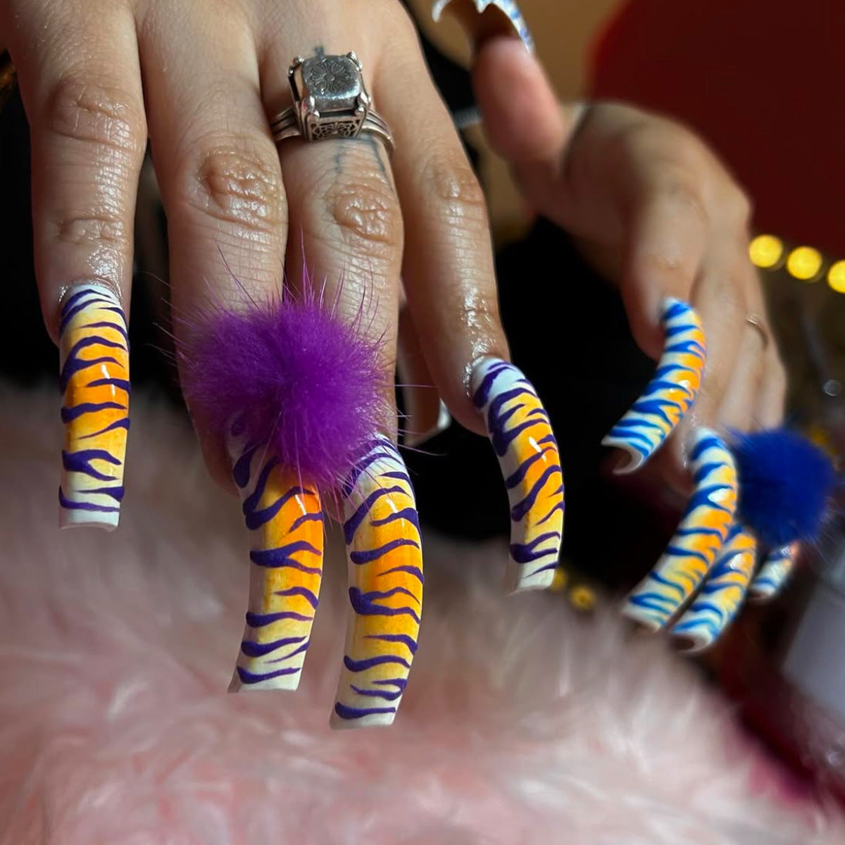 Lange skulptierte Acrylnagelverlängerungen Brehn