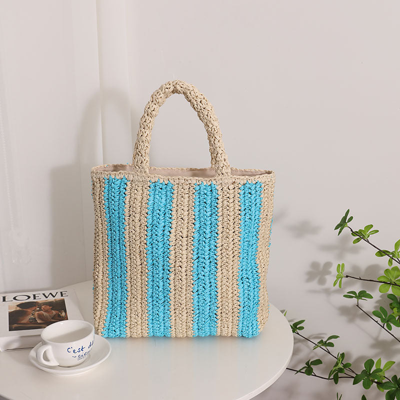 Modische Basttasche mit Strukturiertem Faltendesign Brehn