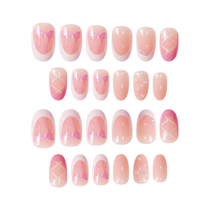 Elegantes dekoratives Nagelkunstdesign Brehn