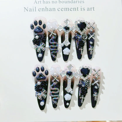 Dekorative Nagelkunst