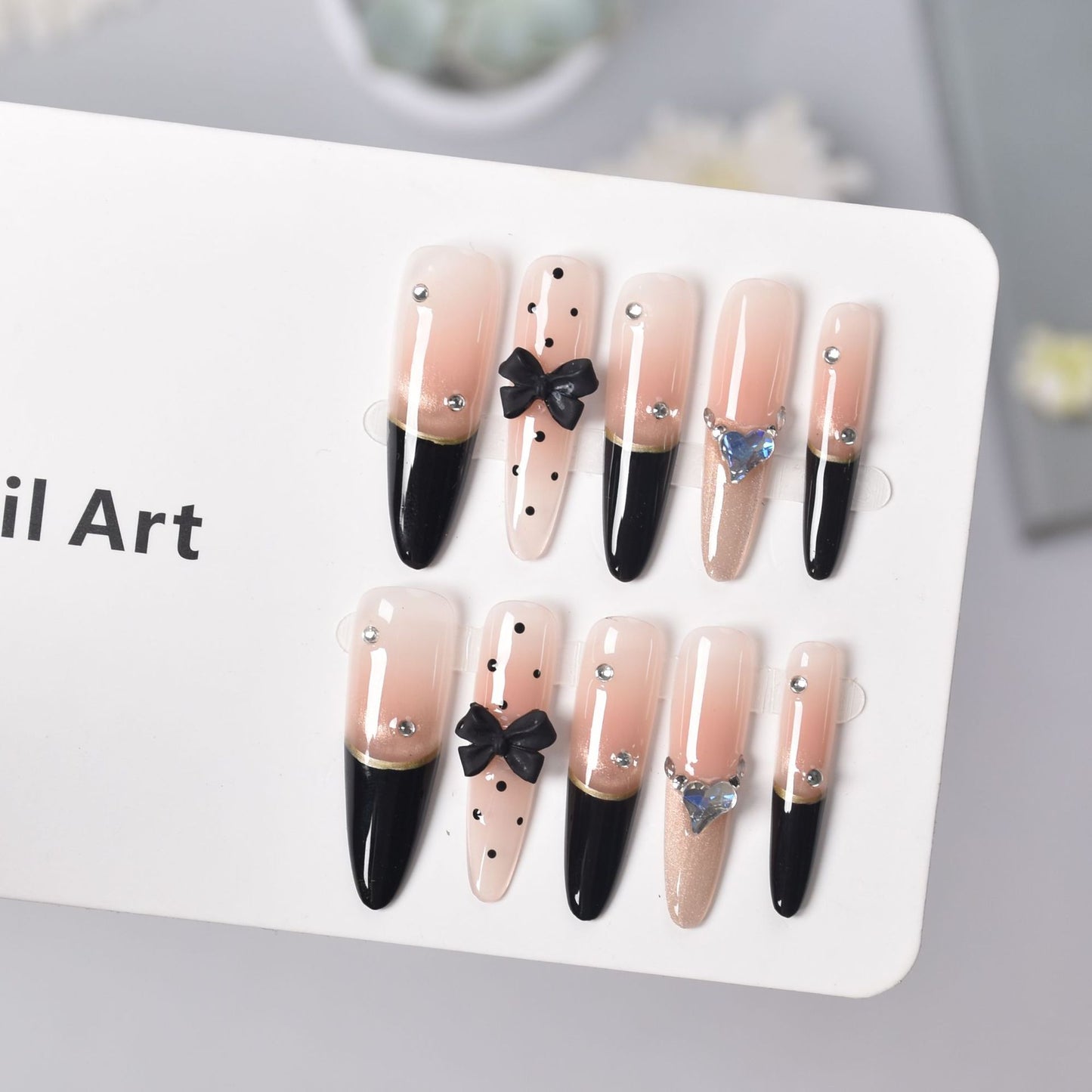 Elegante spitze Press-On-Nagelerweiterungen Brehn