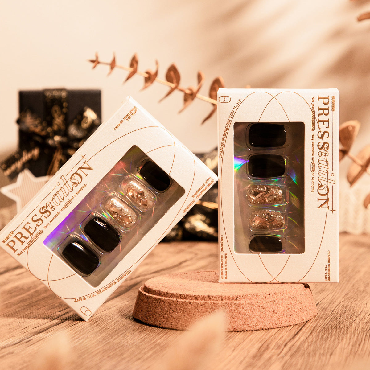 Kunstvolle Nagelkunst mit luxuriösem Glitzerdesign Brehn