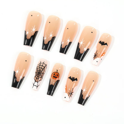 Kreatives Halloween-Nageldesign Brehn