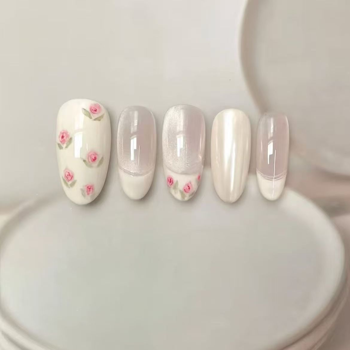 Dekorative Nagelkunst Brehn