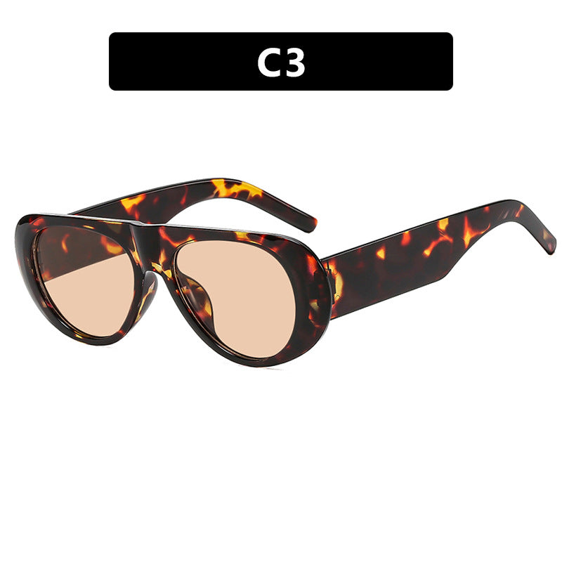 Damen Cat-Eye Sonnenbrille mit stilvollem Kunststoffrahmen und schützendem UV-Filter Brehn