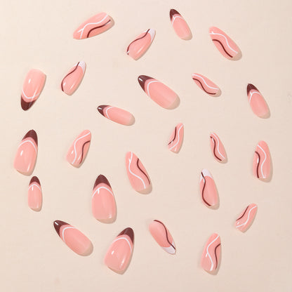 Elegante Wellen-Design Stiletto Nagelkunst Erweiterungen Brehn