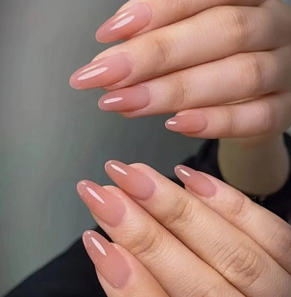 Elegante Mandel-förmige Nagelverlängerungen Brehn