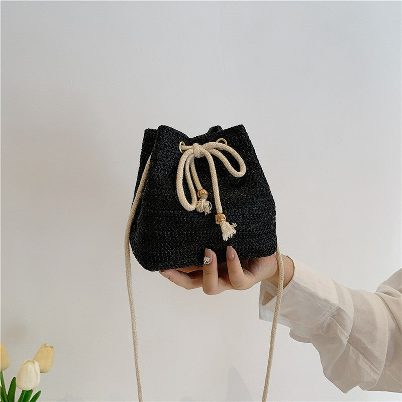 Bohemian-inspirierte gewebte Mini-Zugbandtasche Brehn