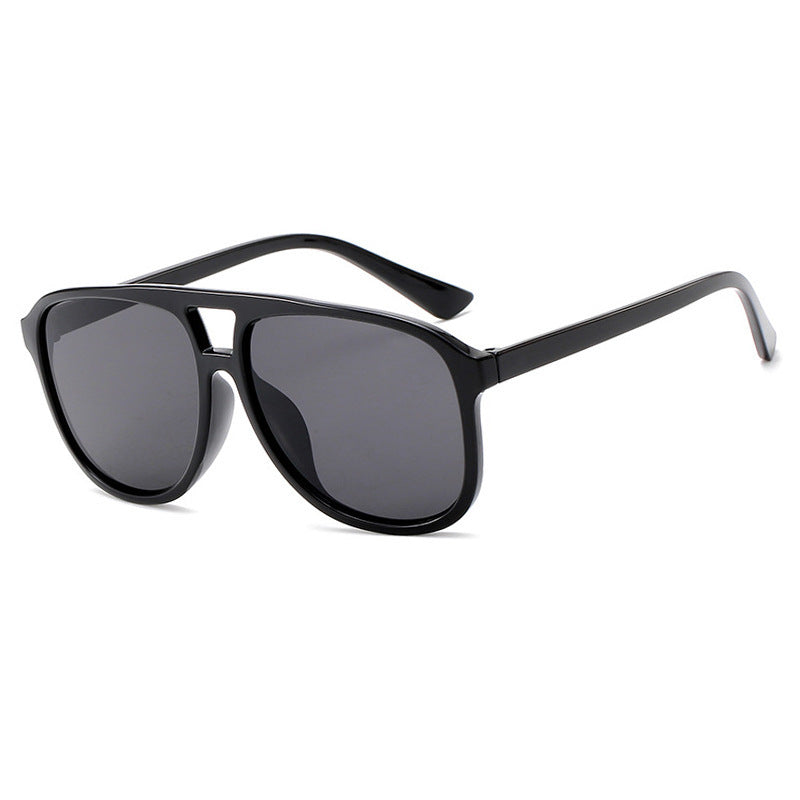 Damen modische Sonnenbrille im transparenten Design mit farbigen Gläsern Brehn