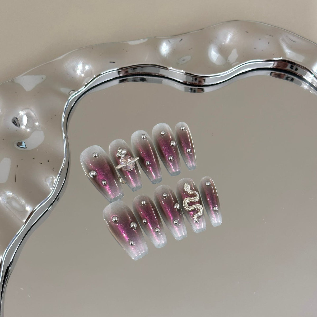 Glamouröse thematische dekorative Aufklebernägel