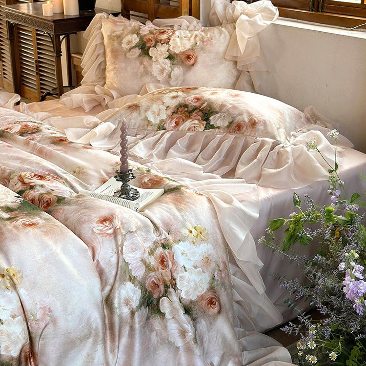 Romantisches Rüschen-Bettwäsche-Set aus feinem Baumwollsatin mit Aquarell-Blumenprint & volanter Bettrock