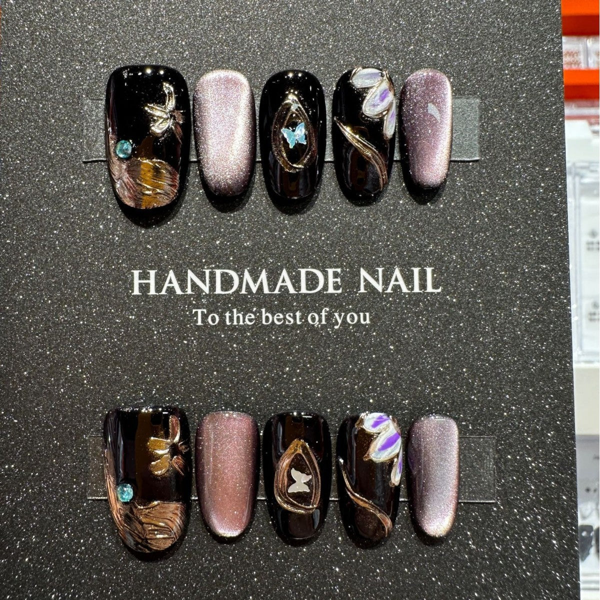 Künstlerisches handgemachtes Press-On-Nageldesign-Set