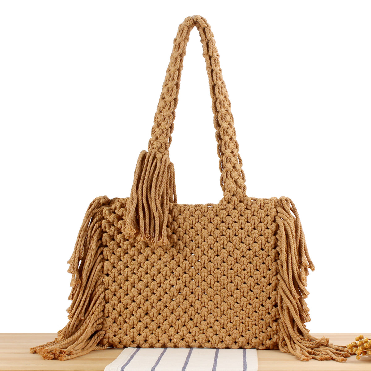 Handtasche Aus Handgeknüpftem Makramee mit Eleganter Fransenverzierung Brehn