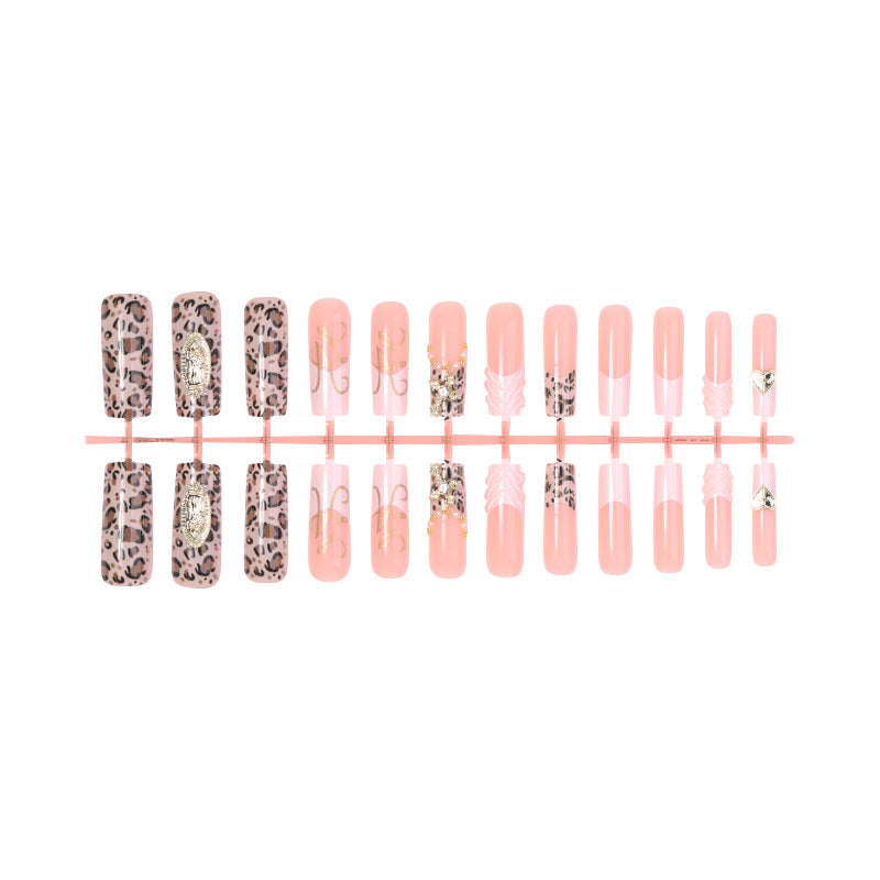 Premium dekoratives Press-On Nagelkunstset mit eleganten Leopardenmustern Brehn