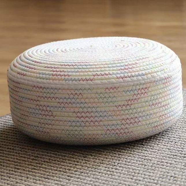 Handgefertigter Sitzpouf Brehn