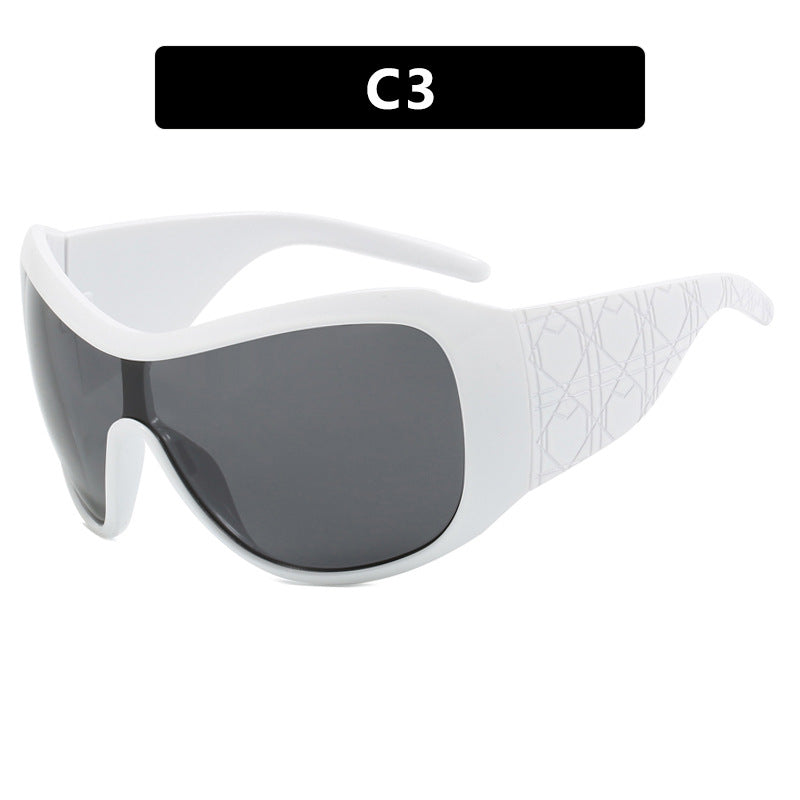 Damen Sportsonnenbrille mit breitgeschütztem Rahmen und polarisierenden Gläsern Brehn