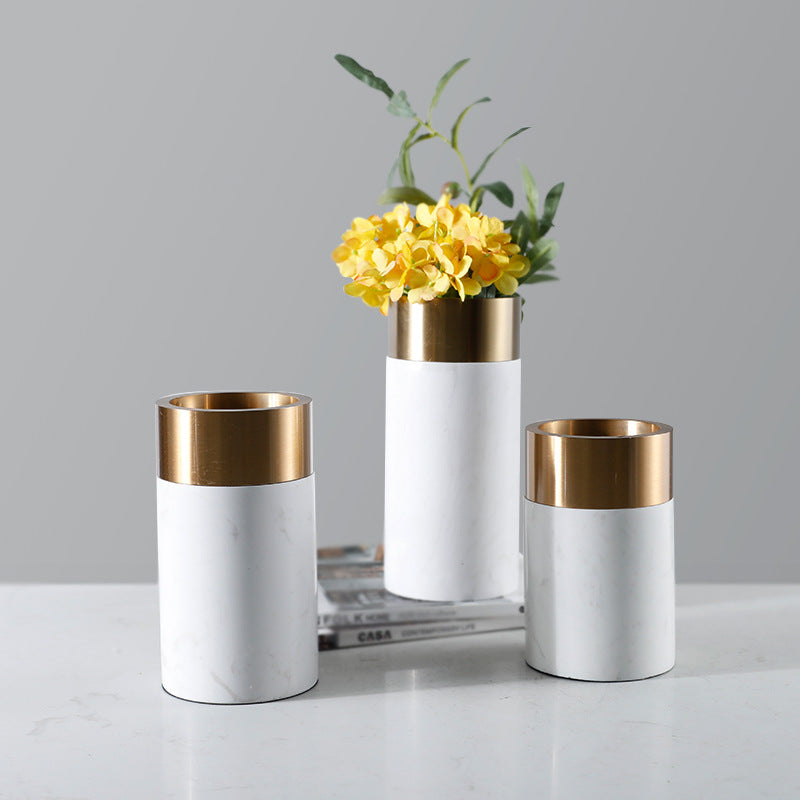 Stylischer Marmor- und Gold-Dekorhalter