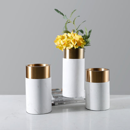 Stylischer Marmor- und Gold-Dekorhalter